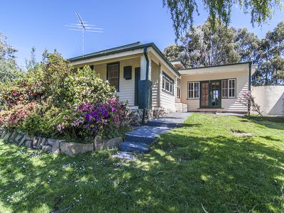 328 Braeside Road, Franklin