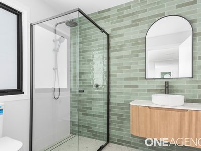 3 / 83 Pur Pur Avenue, Lake Illawarra