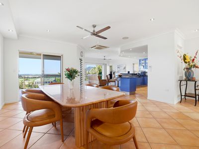 60 Daphne Drive, Redlynch