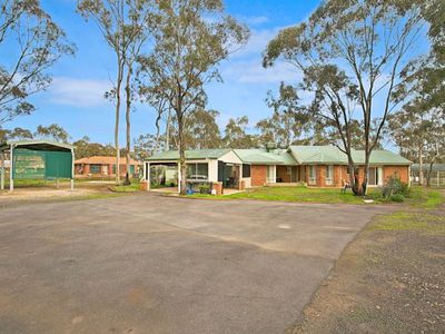 96 East Road, Huntly
