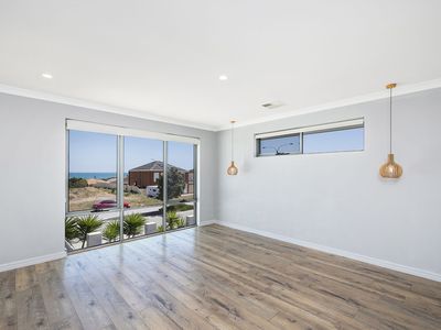 180 Lagoon Drive, Yanchep