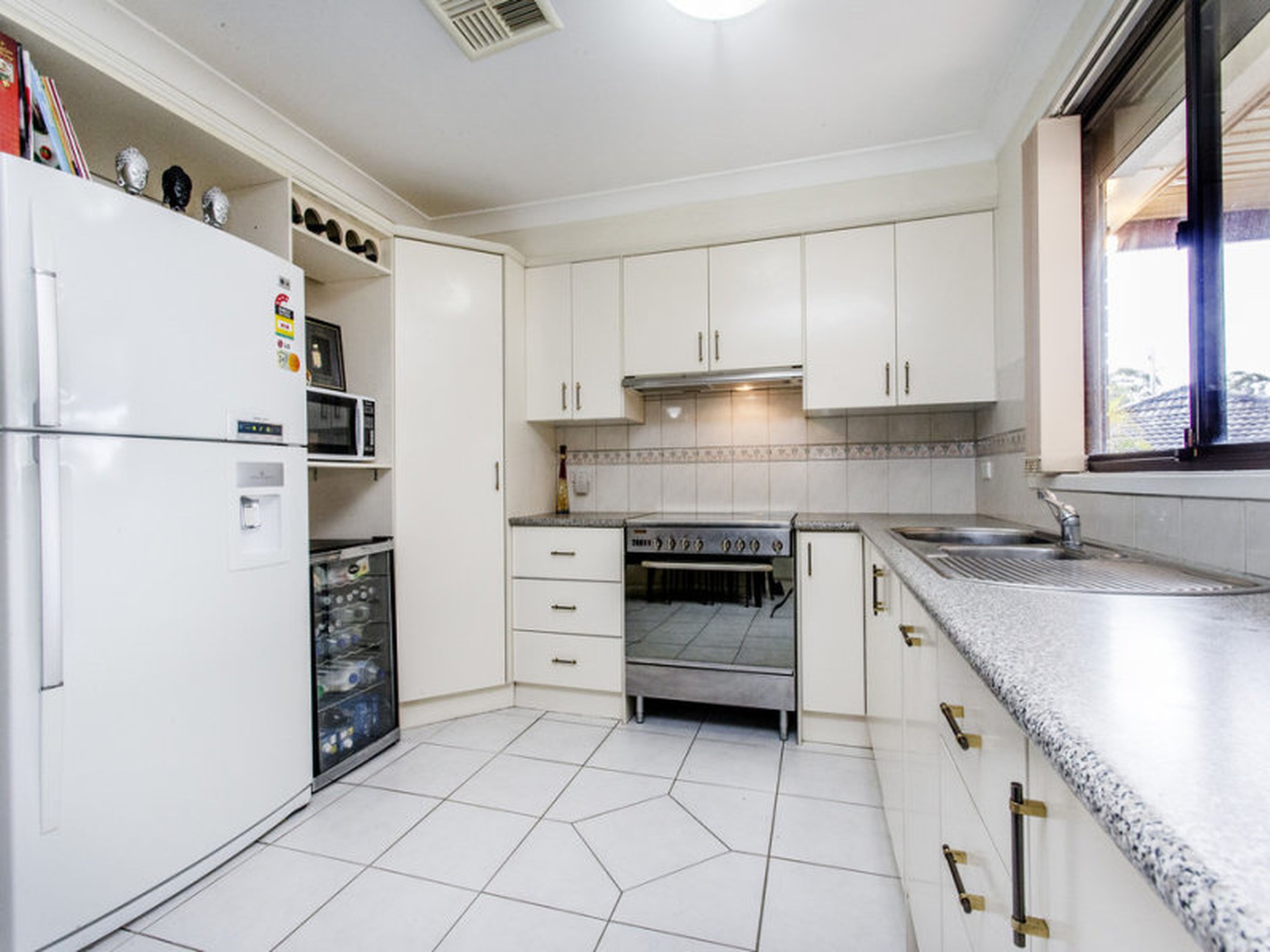 39 Oag Crescent, KINGSWOOD