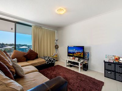 211 / 2 East Quay Drive, Biggera Waters