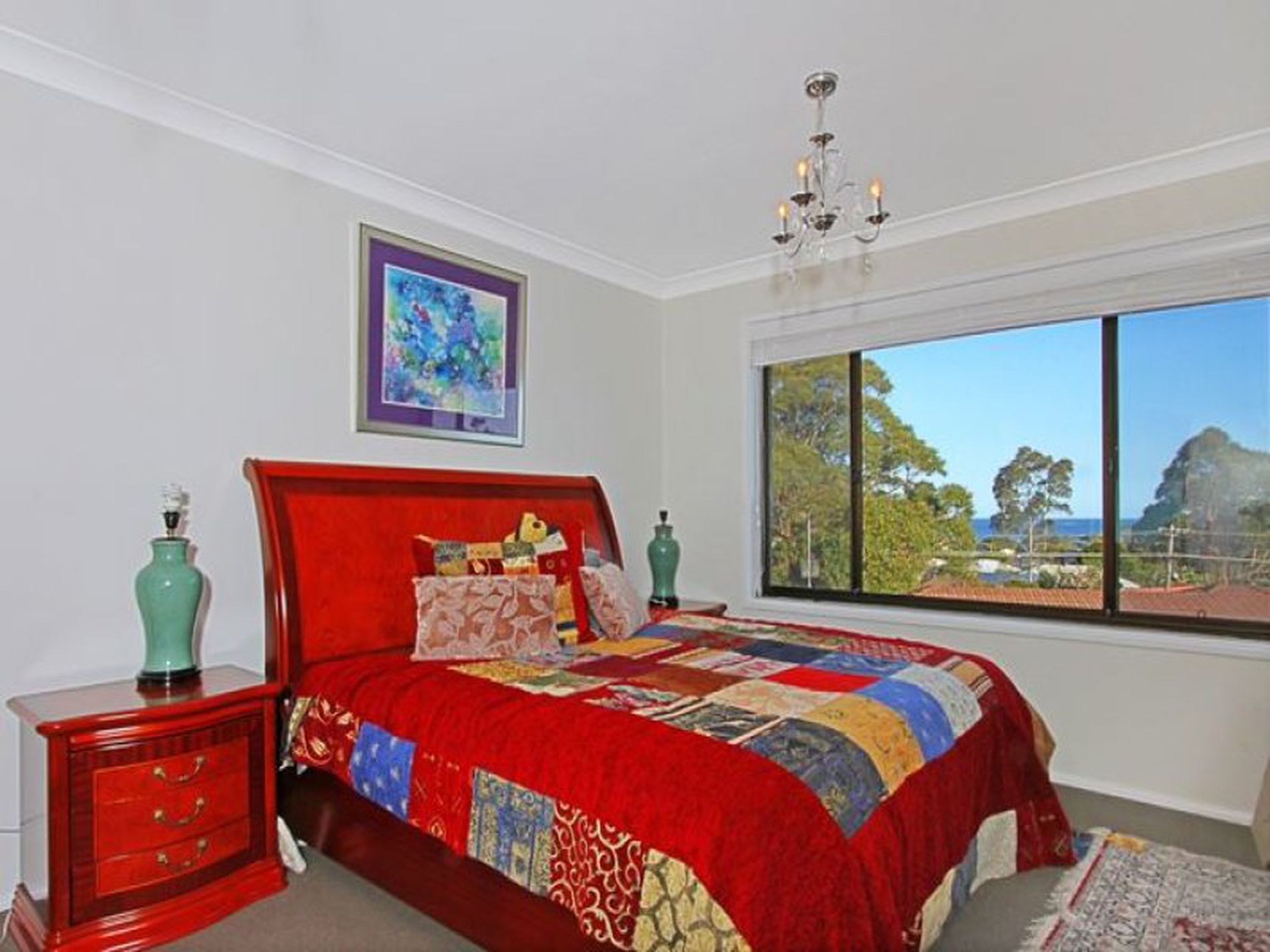 10 Clyde Street, Mollymook