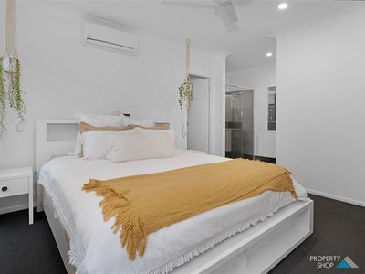16 Porcupine Way, Mount Peter