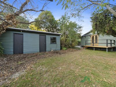 9 Freeburgh Avenue, Mount Beauty
