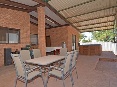 80 Federal Road, Boulder