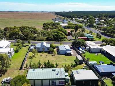 1 Holloway Street, Donovans