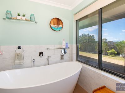 16 Jamieson Heights, Shadforth