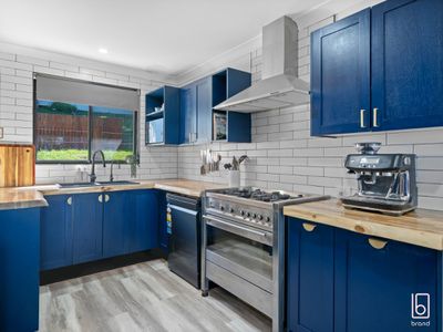 50 Callen Avenue, San Remo