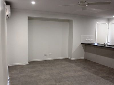 1 / 57 Bradnam Way, Urangan