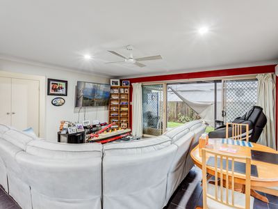 32 Lilly Crescent, Kallangur