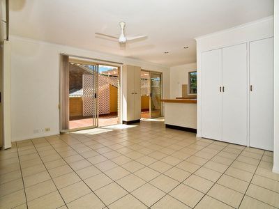 5 / 7-9 Sylvia Street, Noosaville