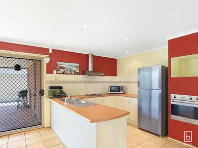 17 Lenola Crescent, Blue Haven