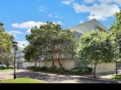 83 / 19-23 Forbes Street, Woolloomooloo