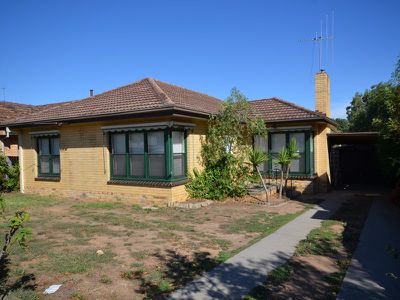 3 Retreat Road, Flora Hill