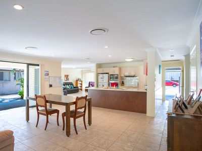 54 Silvereye Circuit, Gilston