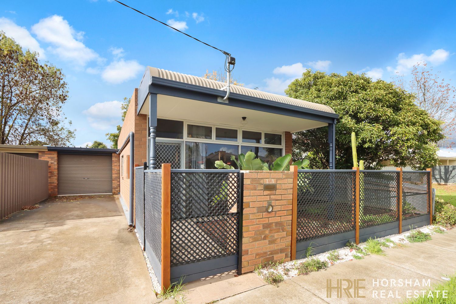 3 / 8 Rennison Street, Horsham