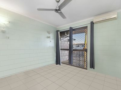 64 / 16 Old Common Road, Belgian Gardens