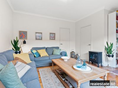 1 / 38 Comer Street, Como