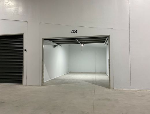 Near New Storage Unit for Lease 