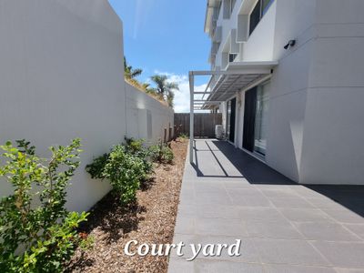 1 / 104 Central Lane, Gladstone Central
