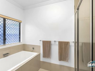 16 Conway Close, Bentley Park