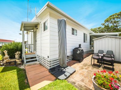 2 / 2 Evans Road, Canton Beach