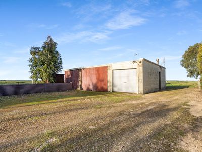 483 Gums Road, Moorak