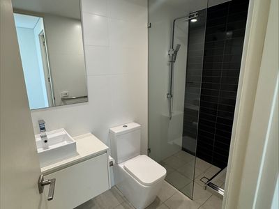 501 / 3 Grand Court, Fairy Meadow