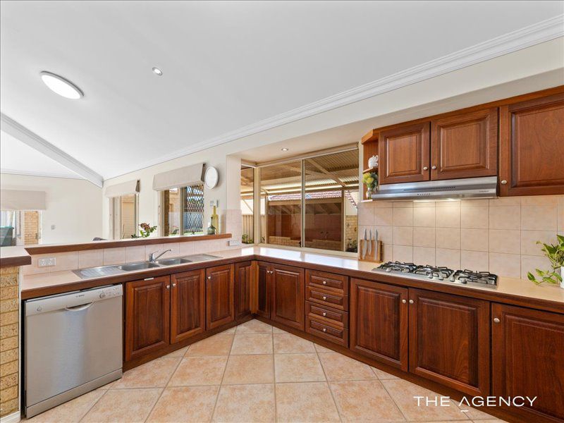 15 Lupin Way, Coogee