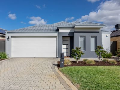 10 Maddox Street, Hilbert