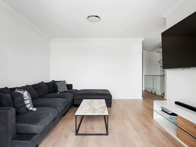 31 Lyrebird Square, Ballajura