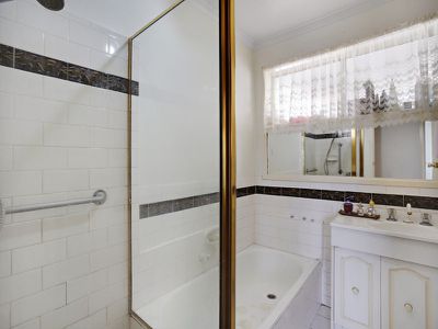 1 / 18 Garden Court, Keysborough