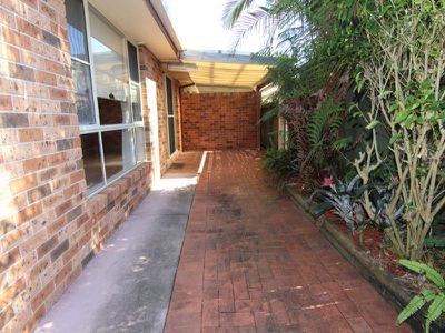2 / 15 Lachlan Avenue, Tuncurry