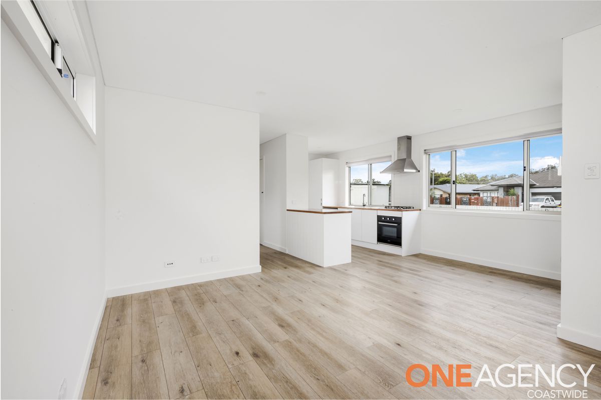 2A Clare Crescent, Berkeley Vale