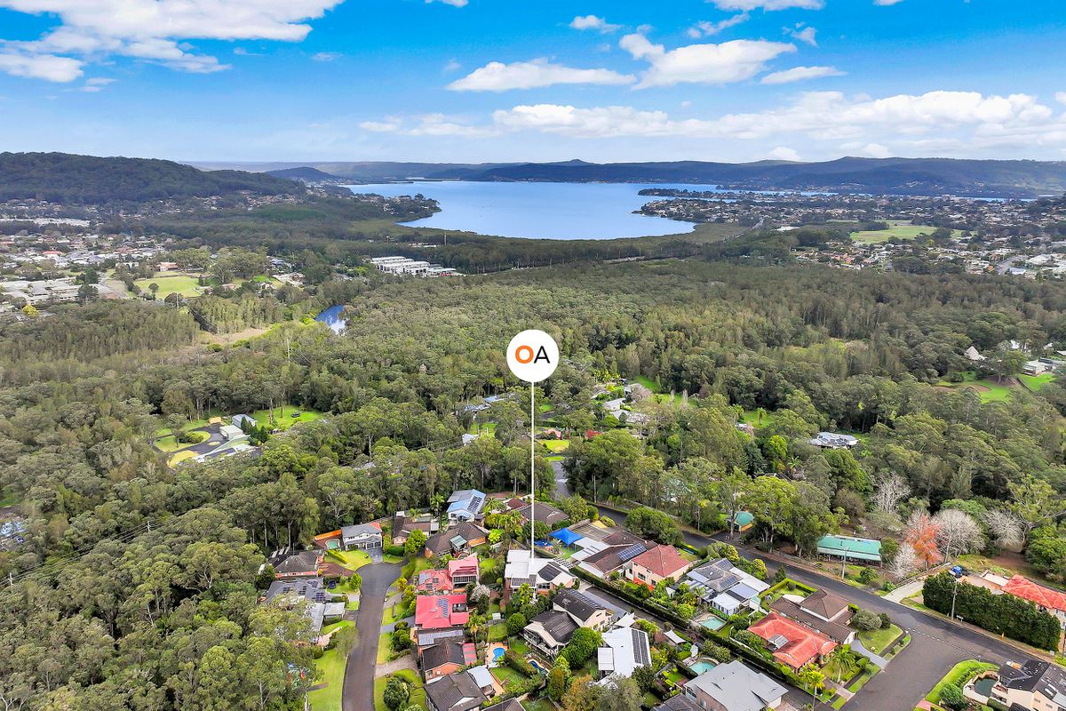 6 Robinia Parade, Springfield