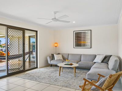 5 Wills Court, Paradise Point