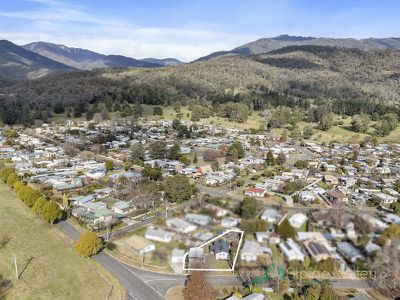 28 McKay Street, Mount Beauty