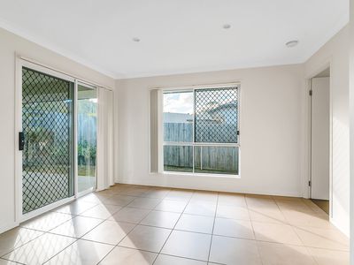 2 Yabbra Lane, Upper Coomera