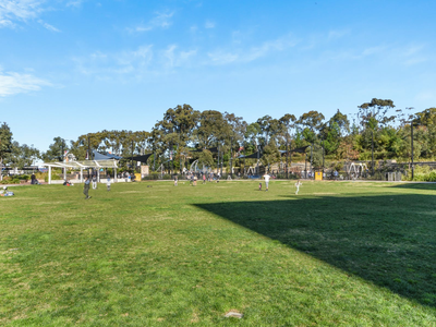 208 / 7 Village Place, Kirrawee