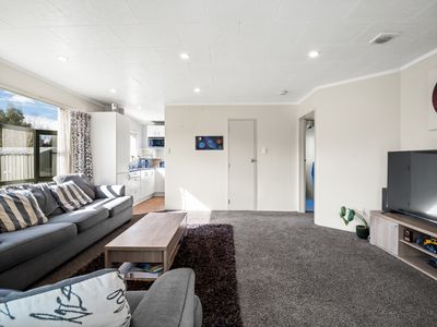 19 Kennard Crescent, Karitane