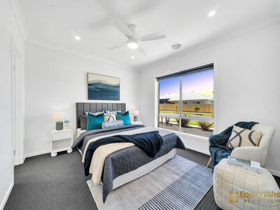 6 Sparland Street, Manor Lakes