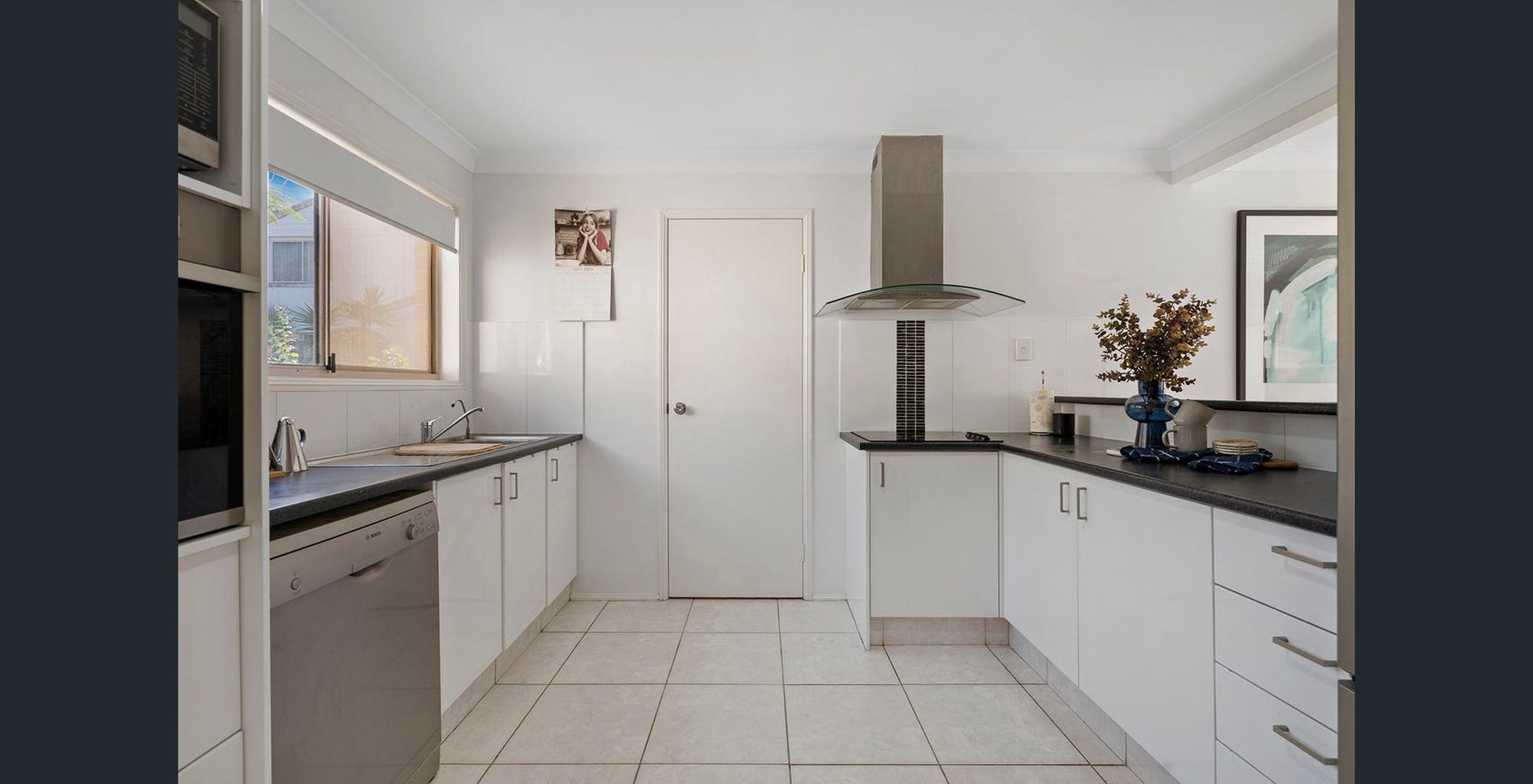 187 / 641 Pine Ridge Road, Biggera Waters
