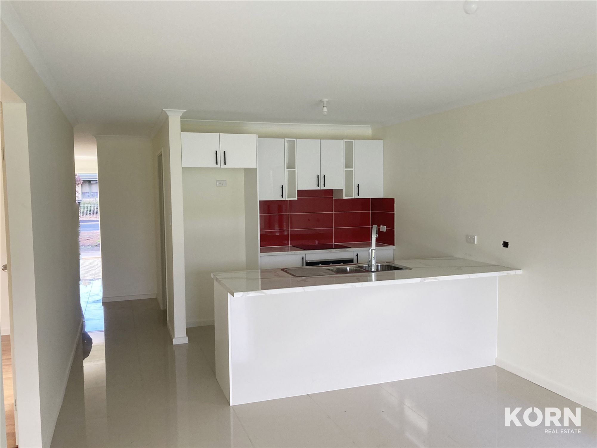 2 / 5 Moir Street, Smithfield