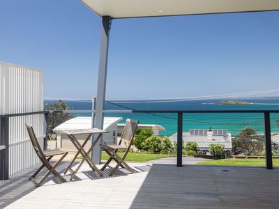 46 Sunset Strip, Manyana