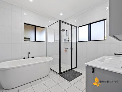25 Bagshaw Crescent, Gray