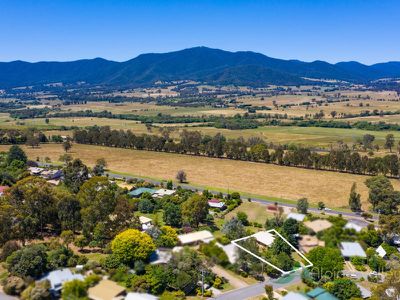 15 Coolumbooka Avenue, Tawonga South