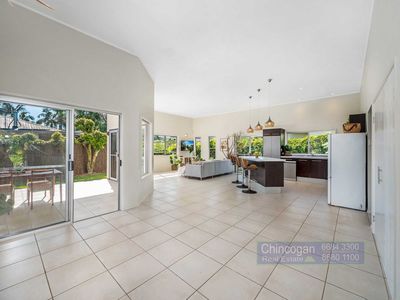 2 / 1 Boondoon Crescent, Ocean Shores