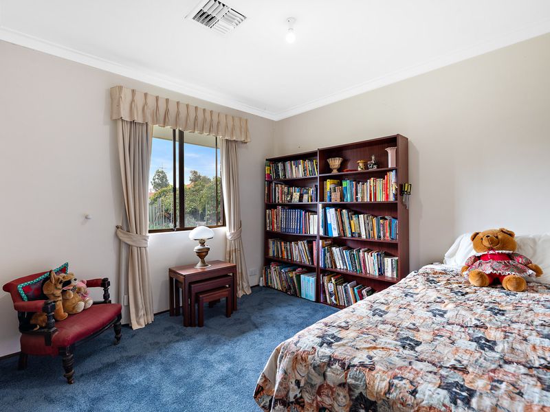 5 Roche Court, Bull Creek